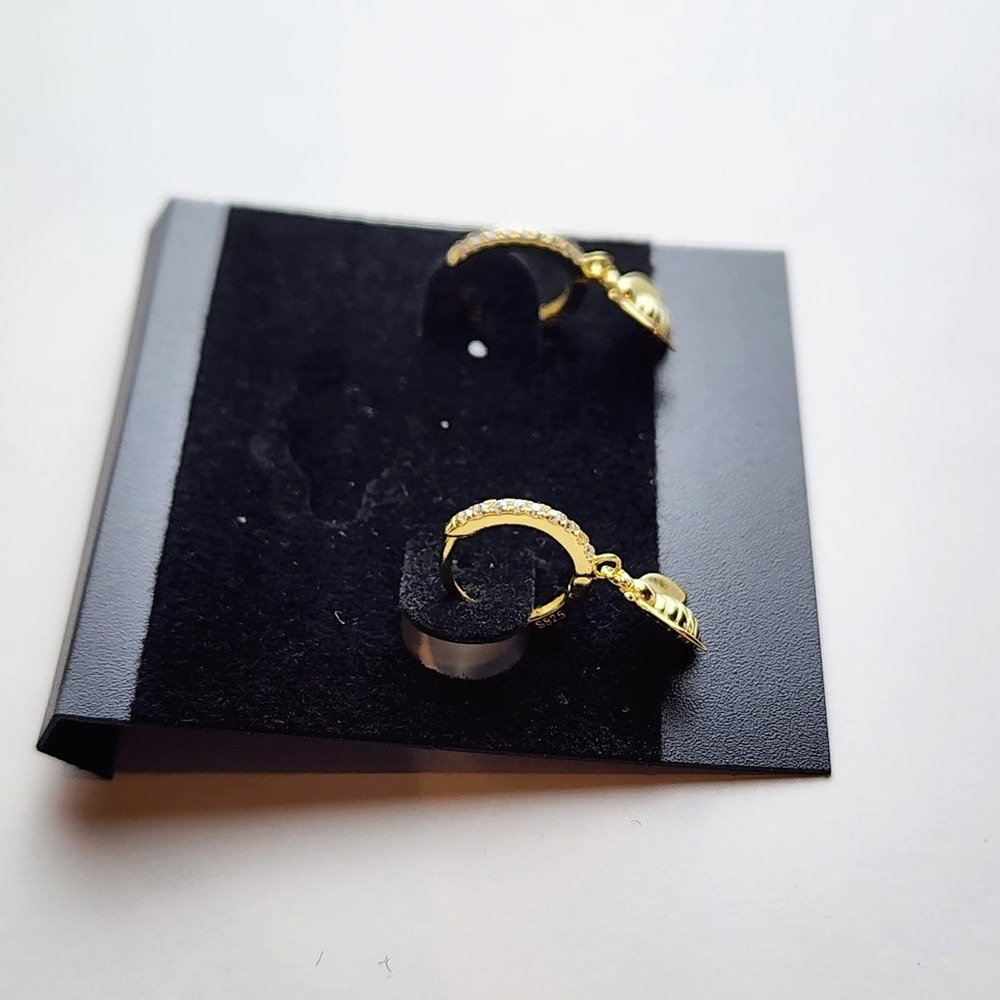 18k Gold Plated Sterling Silver Bee Earrings - Picture 6 of 6